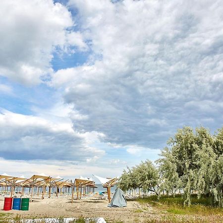Summer Dream Beach Apartment Нэводари Экстерьер фото