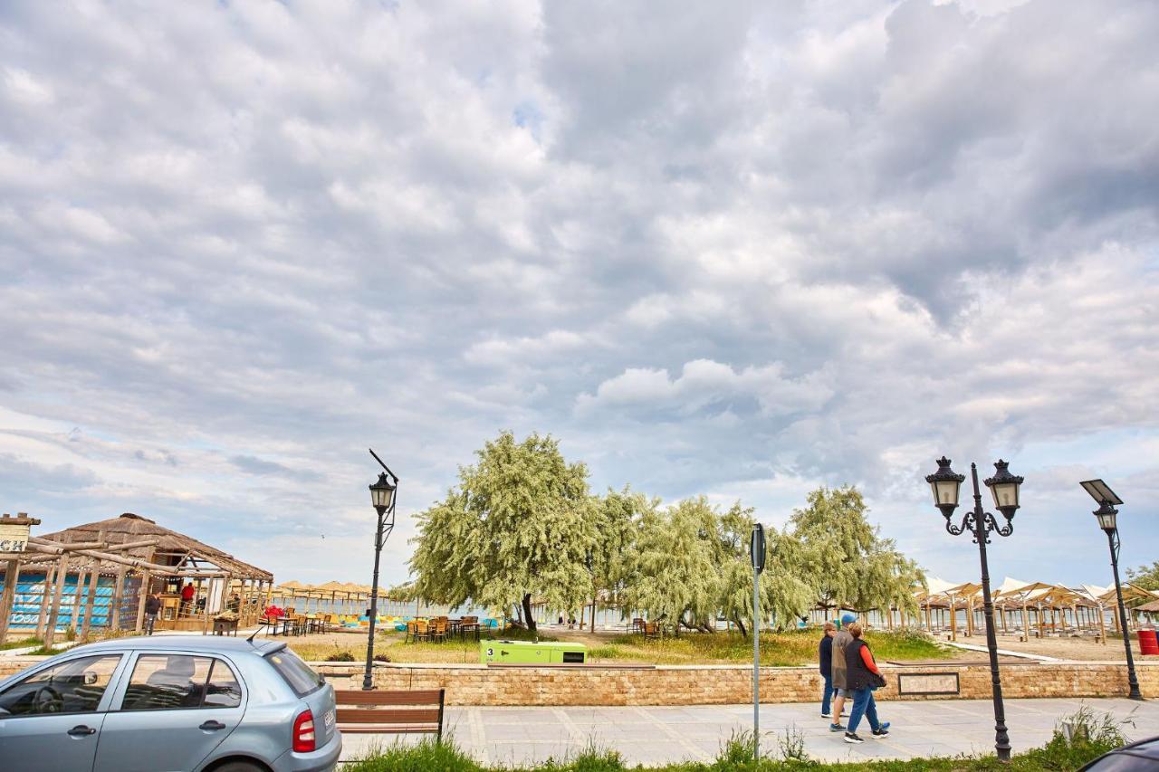Summer Dream Beach Apartment Нэводари Экстерьер фото